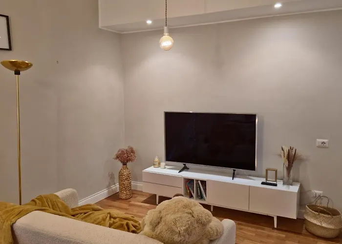 Cozy In - Design Near Metro & Vatican Apartment *