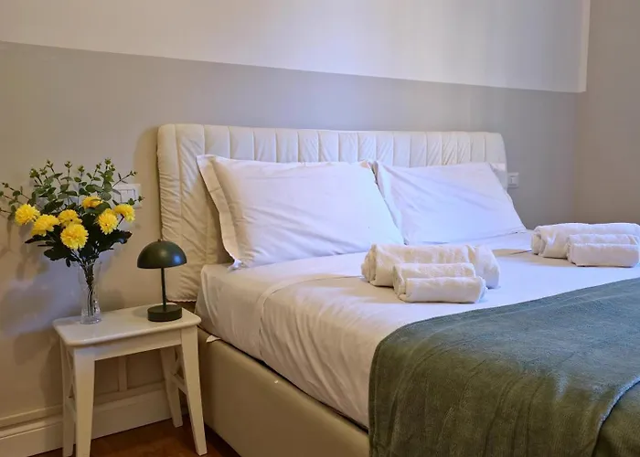 Cozy In - Design Near Metro & Vatican Apartment *